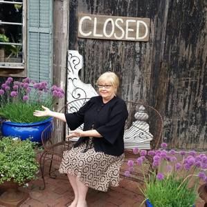 Meet your Posher, Nancy